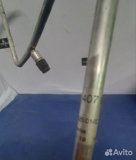 924407811r трубка шланг кондиционера Nissan Almera