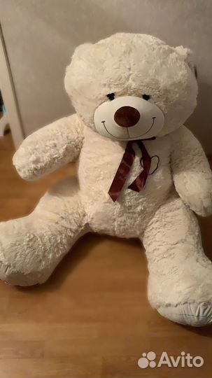 Плюшевый медведь