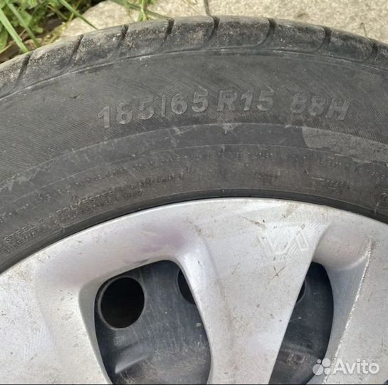 Колеса Kumho ecowing с дисками и колпаками KIA