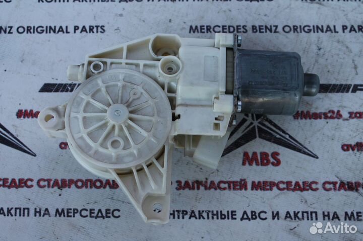 Моторчик стеклоподъемника перед прав w204 мерседес