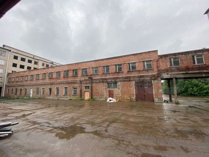 Здание, 758 м²