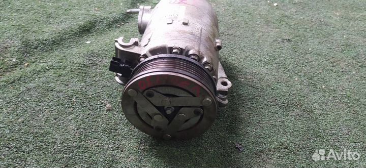 Компрессор кондиционера Volvo V70 B4204T7 2011