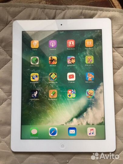 iPad 4 16гб wifi белый для детей с играми