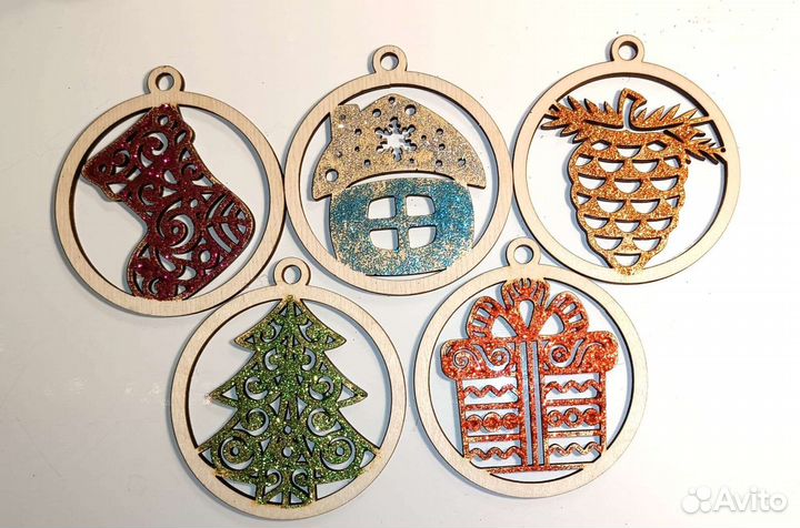 Елочные игрушки