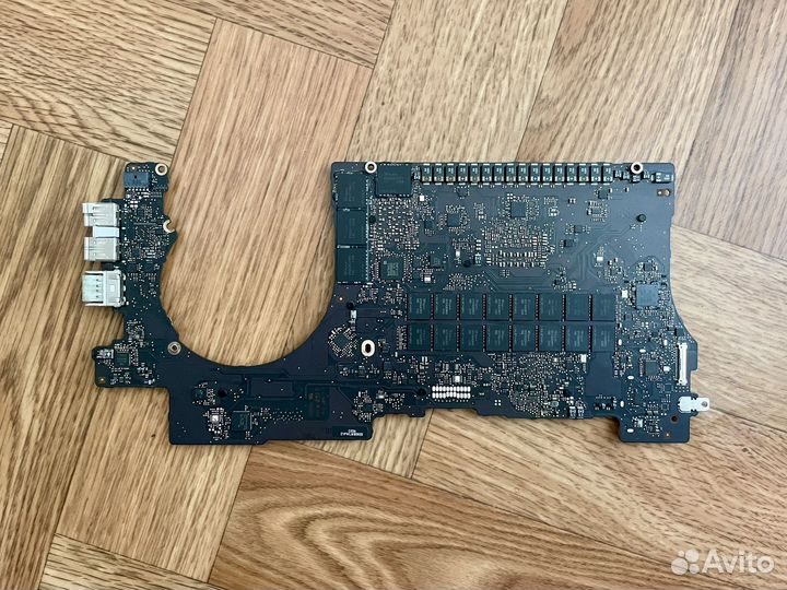 Материнская плата MacBook Pro 15 A1398 на запчасти
