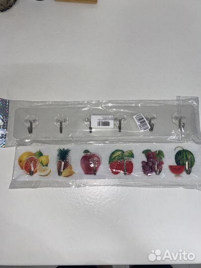 Крючки для ванной и кухни