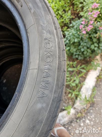 Yokohama Advan Sport V102 235/55 R20 102