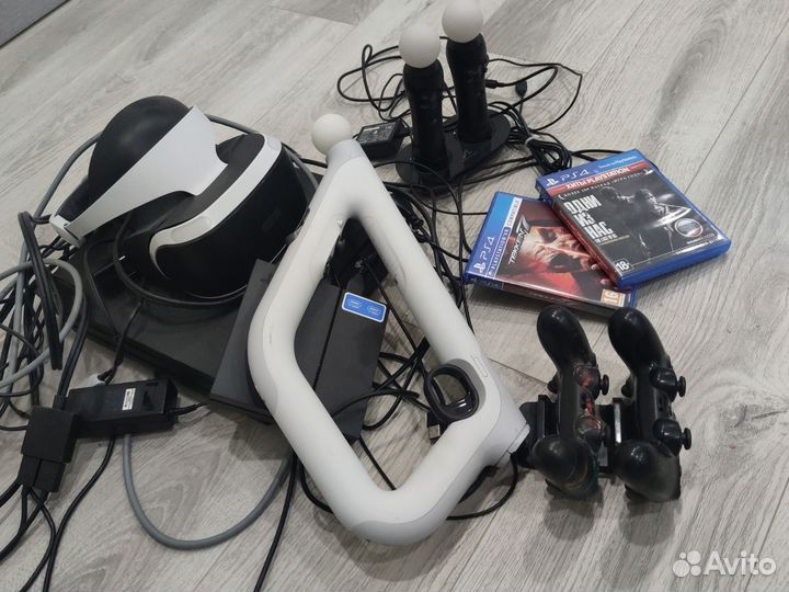 Sony PS4 pro 1tb, vr очки, мувпады. Сони пс4, пс 4