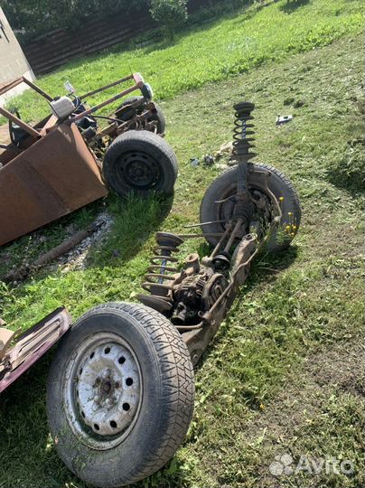 Продам запчасти Toyota carina 2