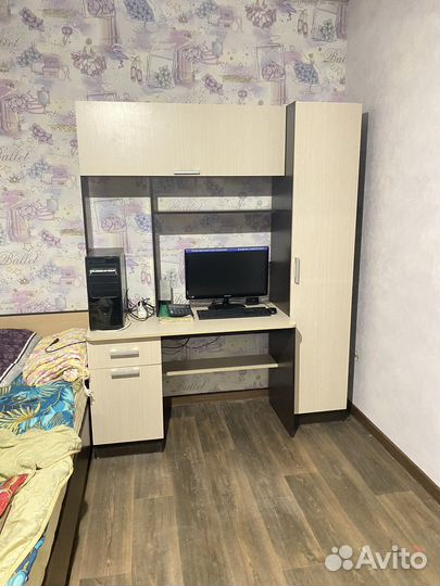Компьютерный стол со шкафом бу