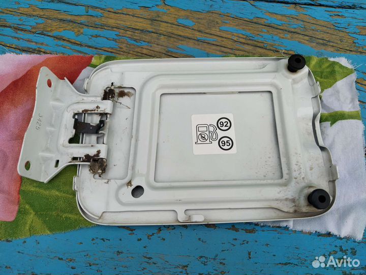 Лючок бензобака Веста