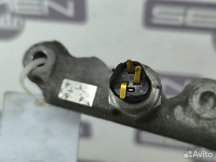 Топливная рейка Toyota Avensis T250 2AZ-FSE