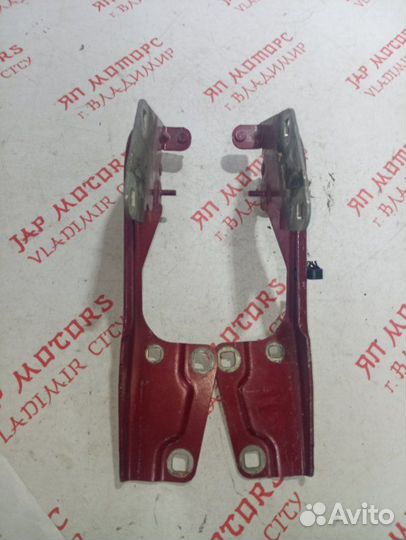 Петля крышки багажника задняя Renault Megane 3