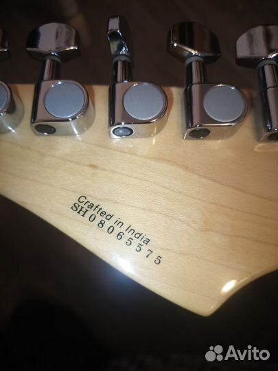 Продам Электро гитару или обменяю бас гитару