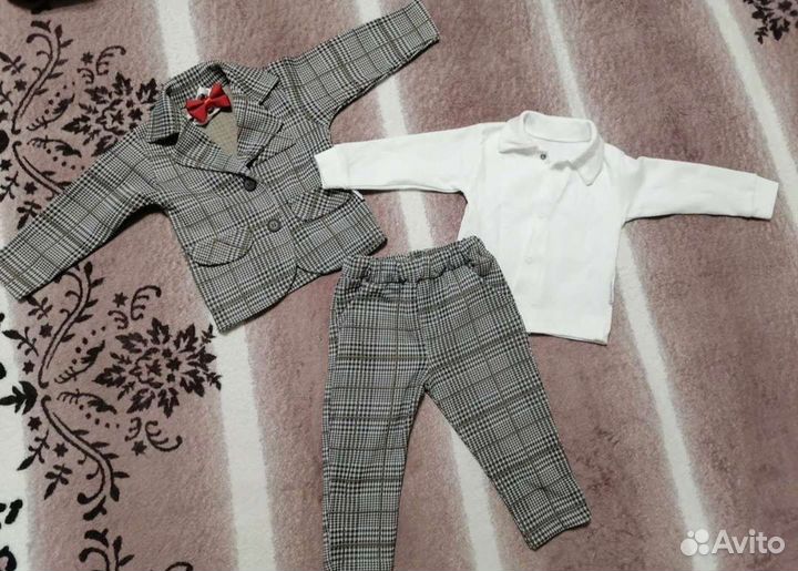 Детский костюм брючный тройка на годик
