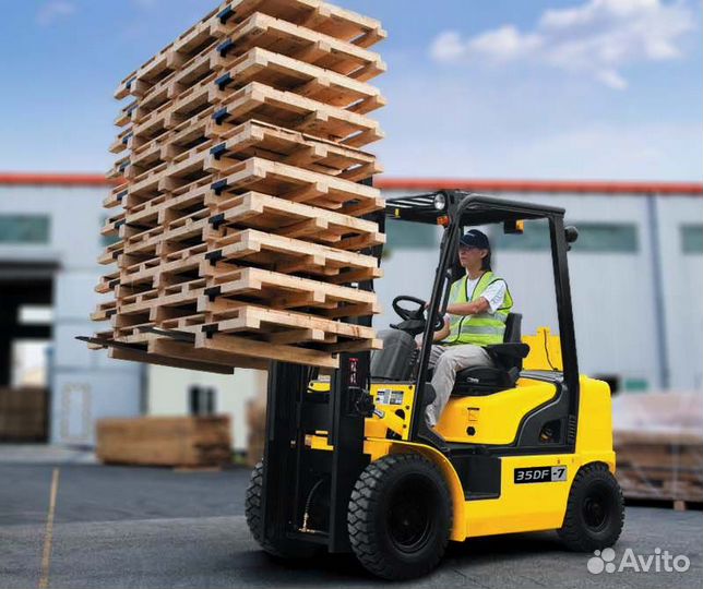 Водитель погрузчика вахта с проживанием