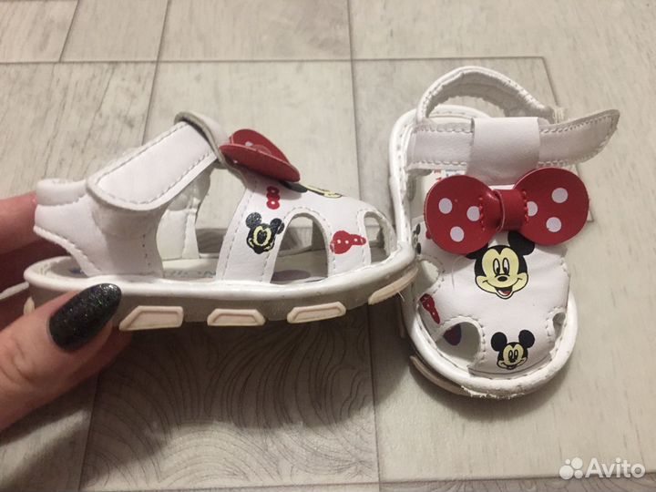 Сандали для девочки