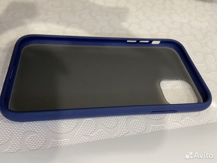 Чехол на iPhone 11