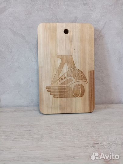 Разделочная доска из дерева