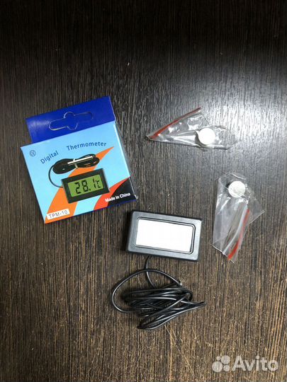Термометр электронный. ЖК термометр и механический