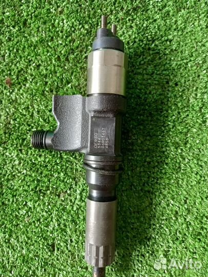 Форсунка топливная Isuzu NQR75 4HK1 Euro 3