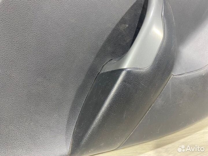 Обшивка двери задняя левая Kia Rio 3 седан 1.4