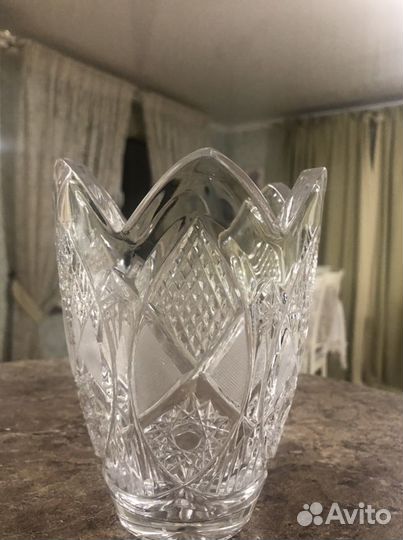 Хрустальная ваза