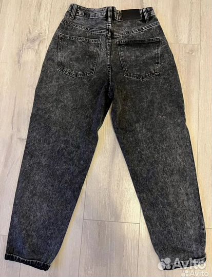 Джинсы