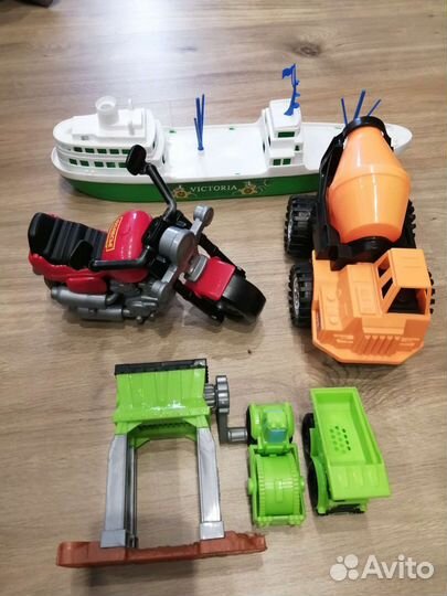 Игрушки для мальчика