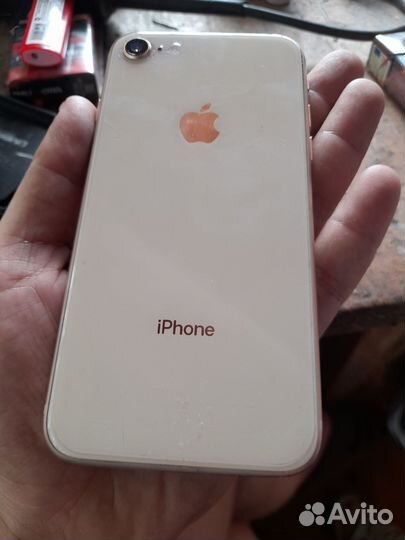 iPhone 8, 64 ГБ