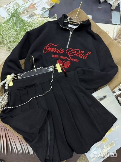 Костюм трикотажный вязаный с юбкой