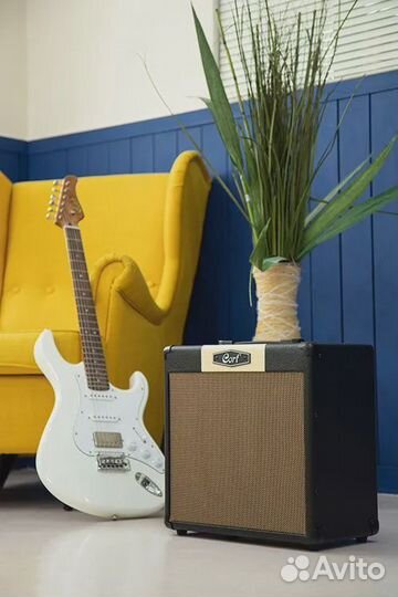 Гитарный комбоусилитель Cort CM30R-EU-BK