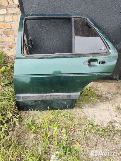 Дверь задняя левая vw golf/jetta mk2