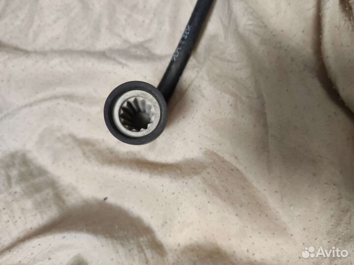 VW Tiguan шланг отвода воды левый оригинал б.у