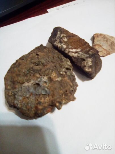 Продам кусок железно-каменного метеорита