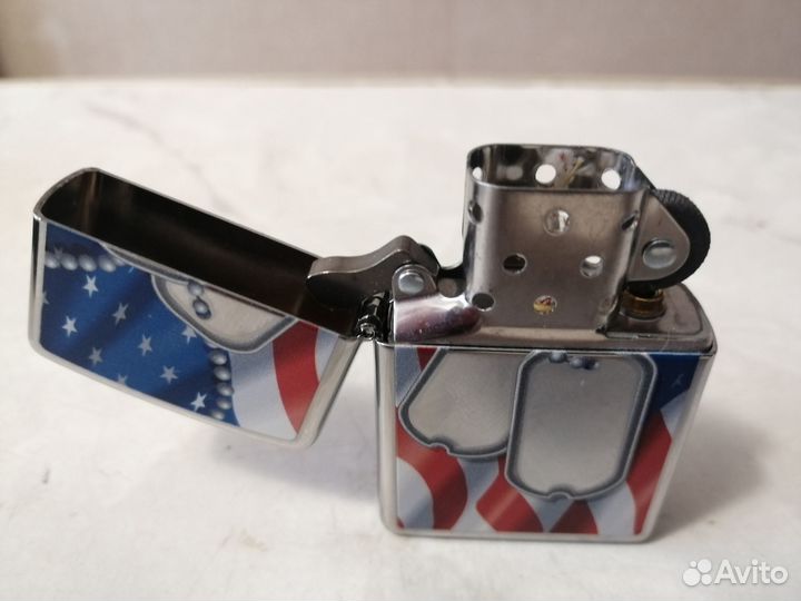 Зажигалка zippo