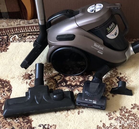 Пылесос Tefal TW3724 Compact Power Cyclonic