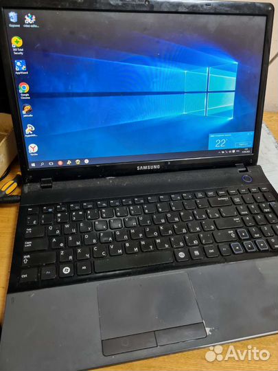 Samsung np300e5c