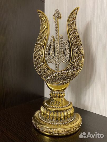 Бронзовая статуэтка