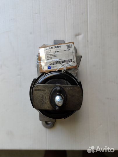 Опора двигателя правая 94800890