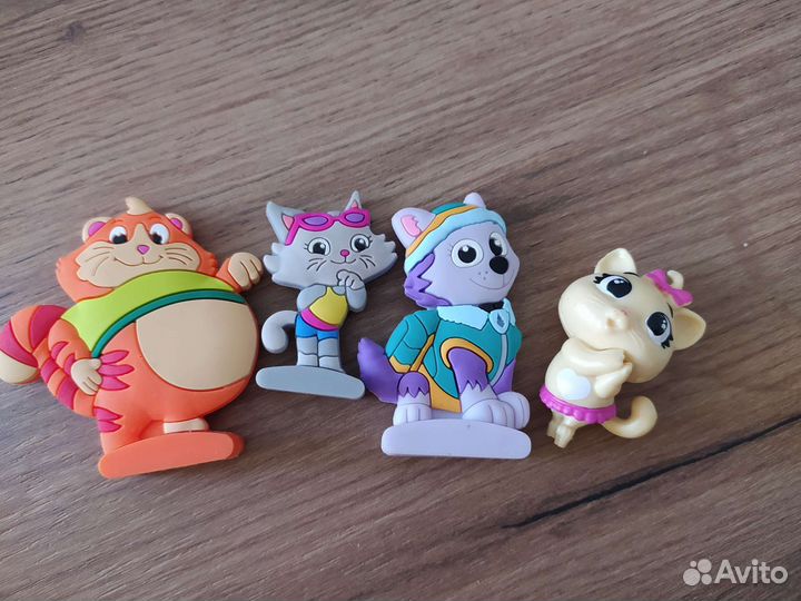 Разные коллекционные игрушки