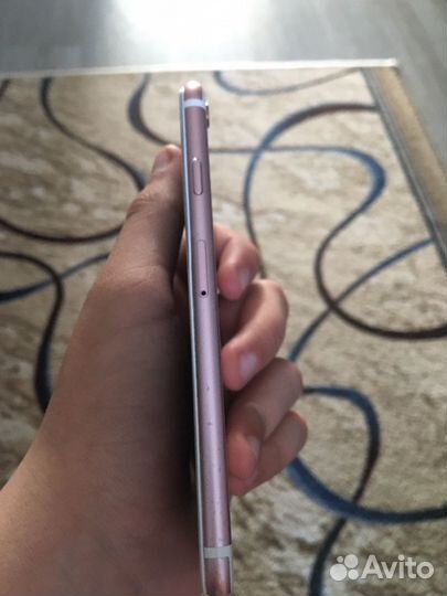 iPhone 6S, 32 ГБ