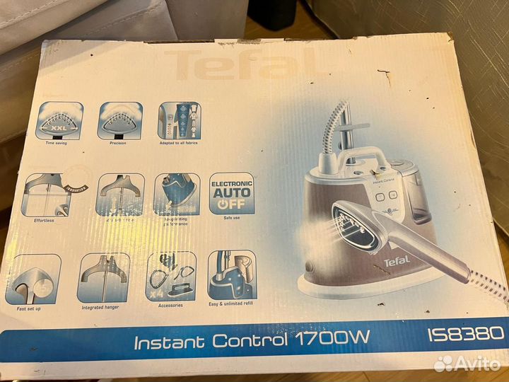 Отпариватель для одежды Tefal IS8380E1