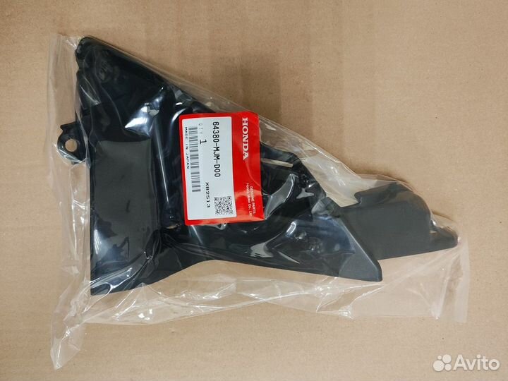 Накладка пластиковая honda 64380-MJM-D00