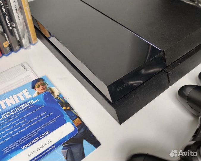 Sony PS4 + 500 игр