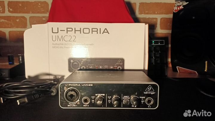 Behringer umc22
