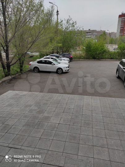 Здание, 1000 м²