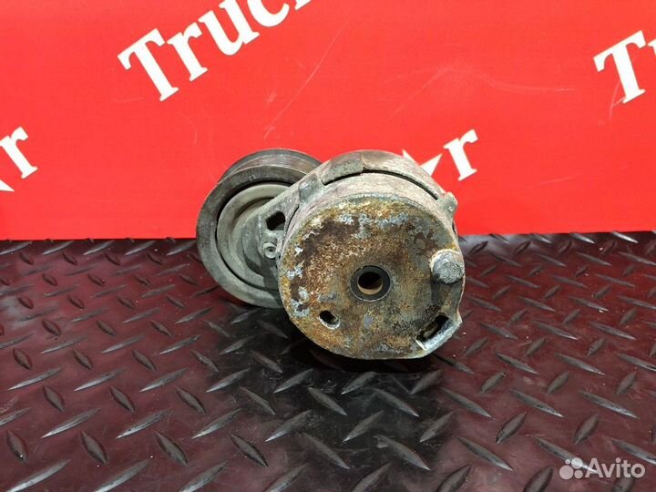 Ролик-натяжитель ручейкового ремня