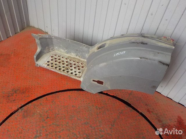 Корпус подножки верхний левый Mercedes-Benz Axor