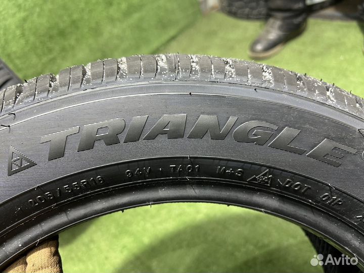 Triangle SeasonX TA01 205/55 R16 94V